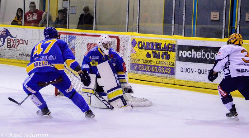 Dijon  7 - 4 Chamonix 
