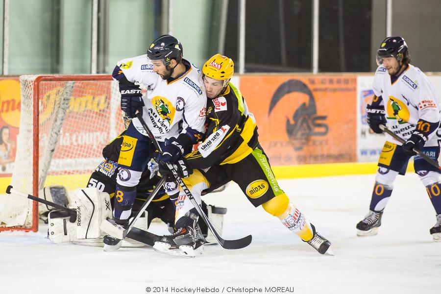 Strasbourg  3 - 2 Chamonix 