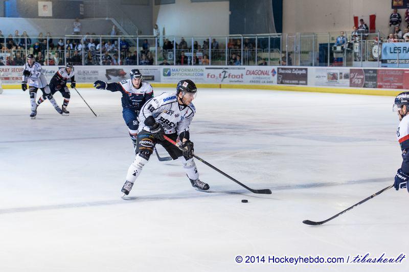 Angers  7 - 3 Brest 