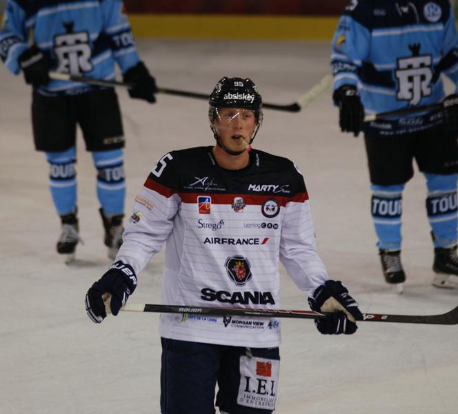 Tours  1 - 8 Angers 
