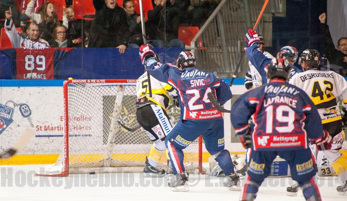 Grenoble  4 - 2 Rouen