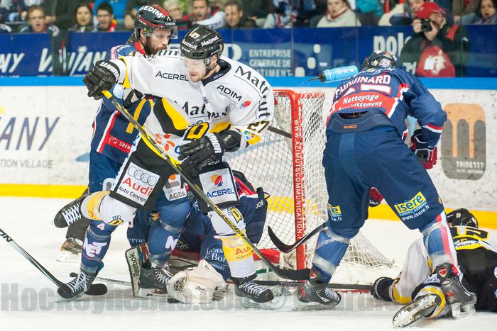Grenoble  4 - 2 Rouen
