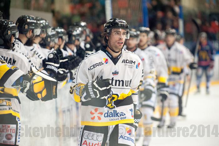 Grenoble  4 - 2 Rouen