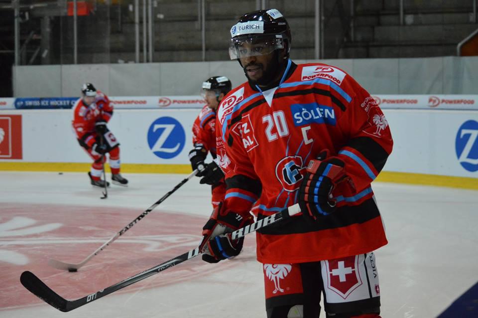 SIHC: Ambri passe en quarts — Reportage