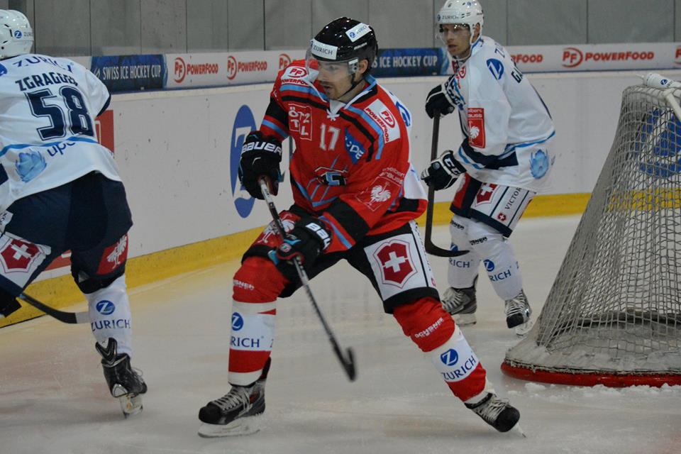 SIHC: Ambri passe en quarts — Reportage