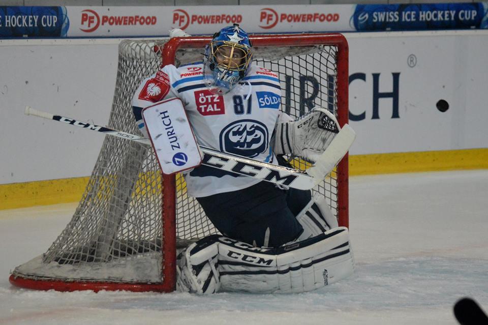 SIHC: Ambri passe en quarts — Reportage
