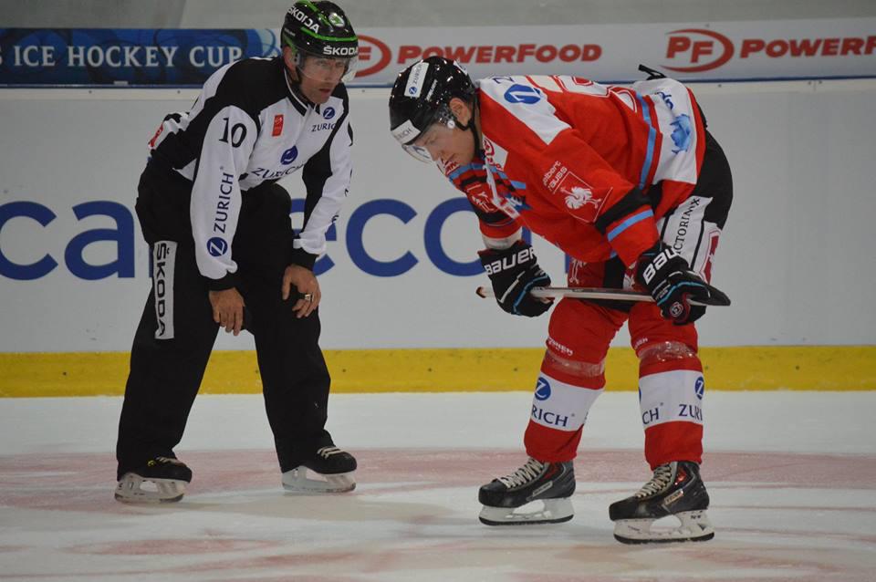 SIHC: Ambri passe en quarts — Reportage