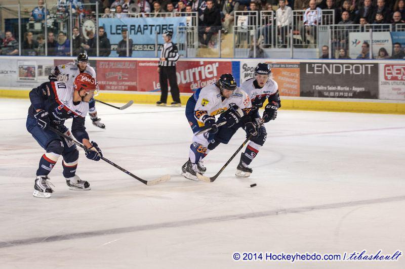 Angers  2 - 1 Chamonix 