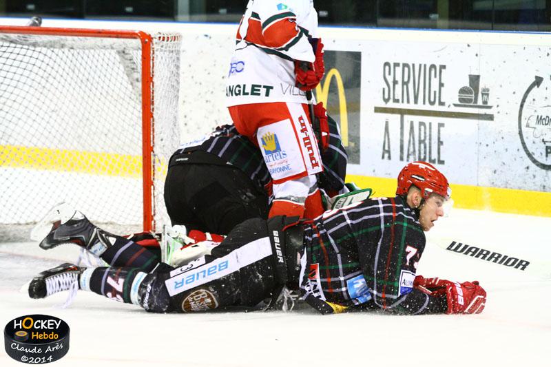 Mont-Blanc 3 - 5 Anglet