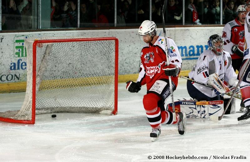 Briançon  6 - 2 Grenoble 