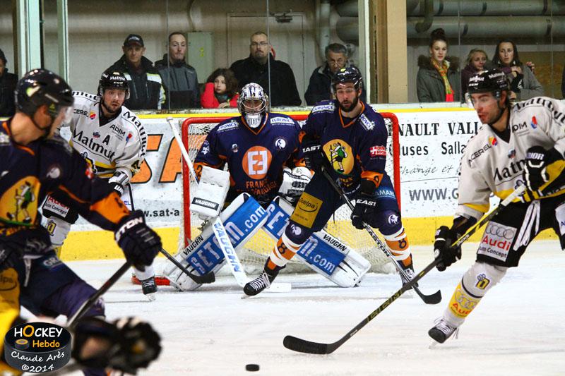 Chamonix  4 - 3 Rouen