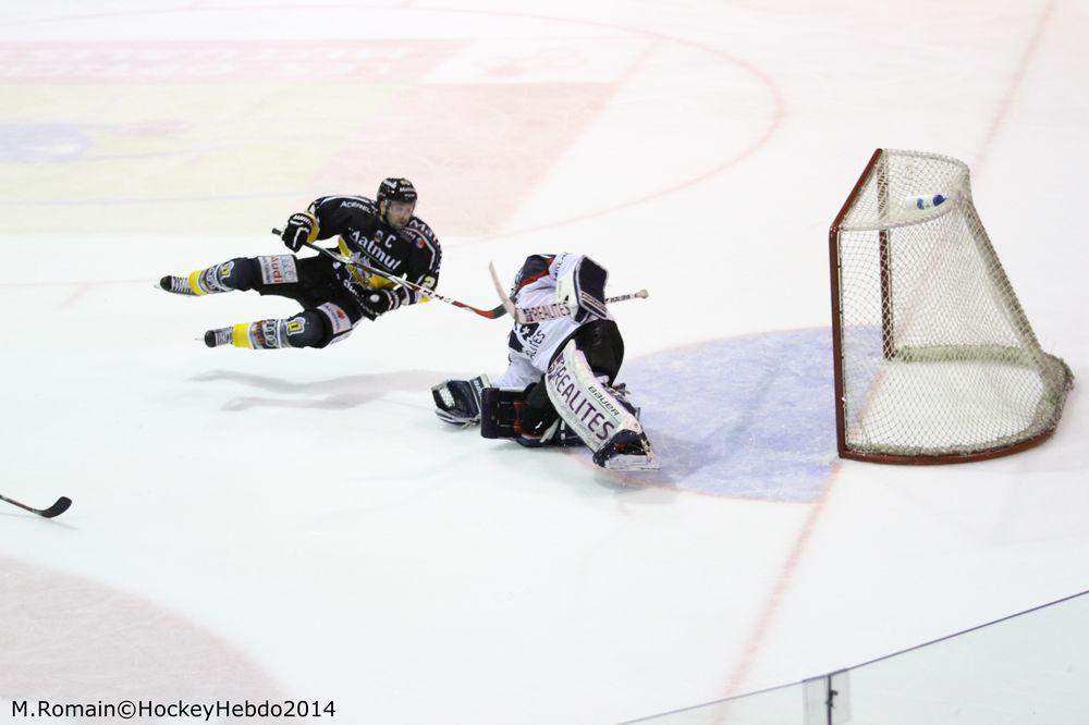 Rouen 3 - 2 Angers 