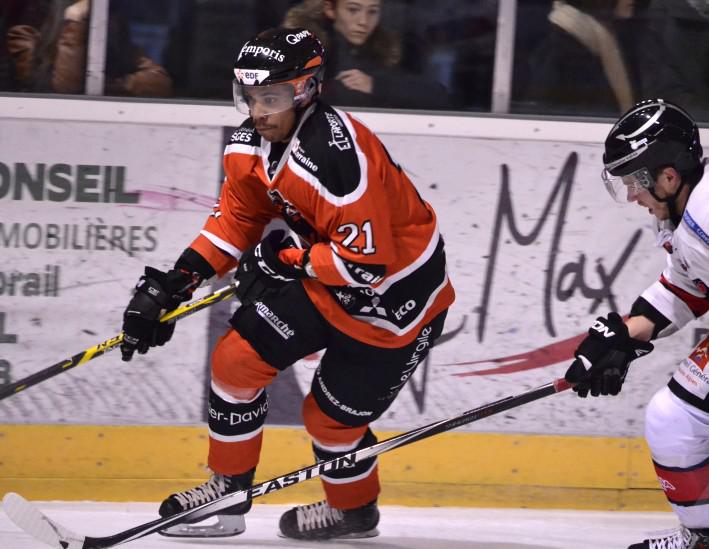 Epinal  2 - 6 Briançon 
