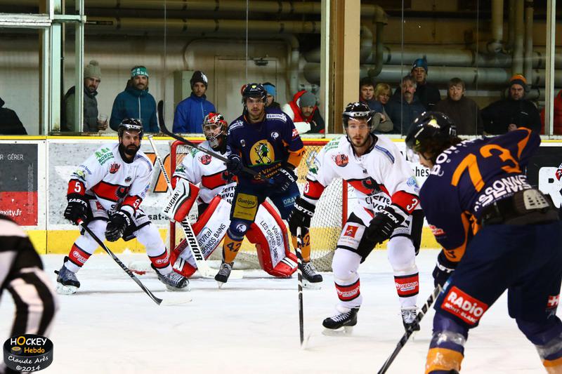 Chamonix  3 - 5 Briançon 