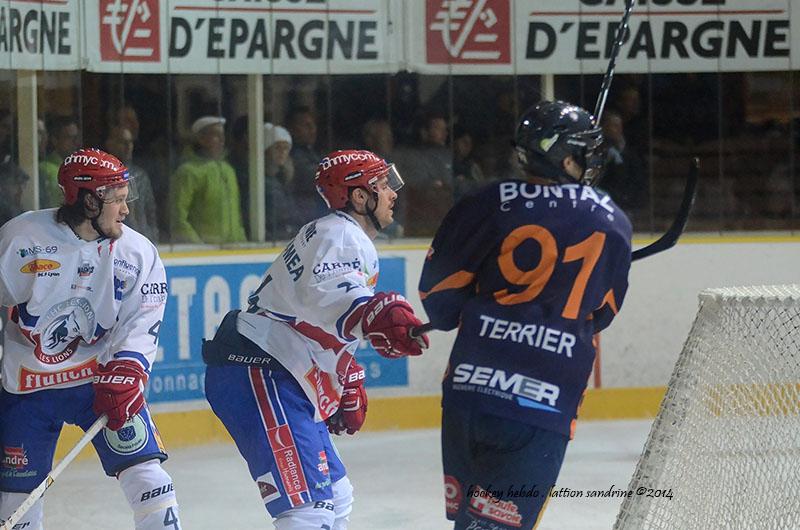 Chamonix  9 - 2 Lyon