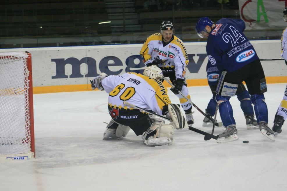Mont-Blanc 1 - 4 Rouen