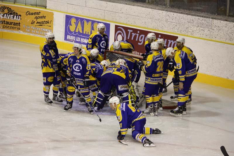 Chamonix  3 - 2 Dijon 