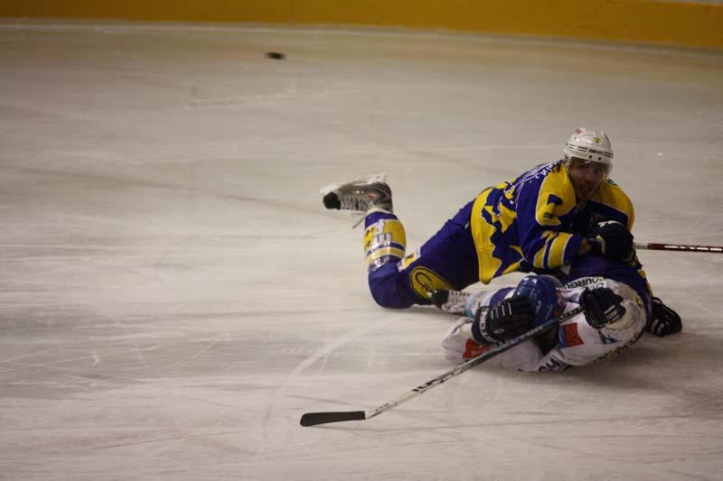 Chamonix  3 - 2 Dijon 