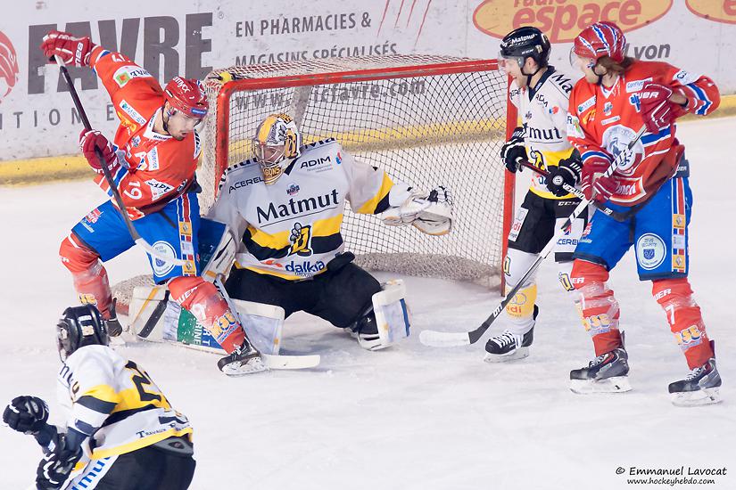 Lyon 3 - 6 Rouen