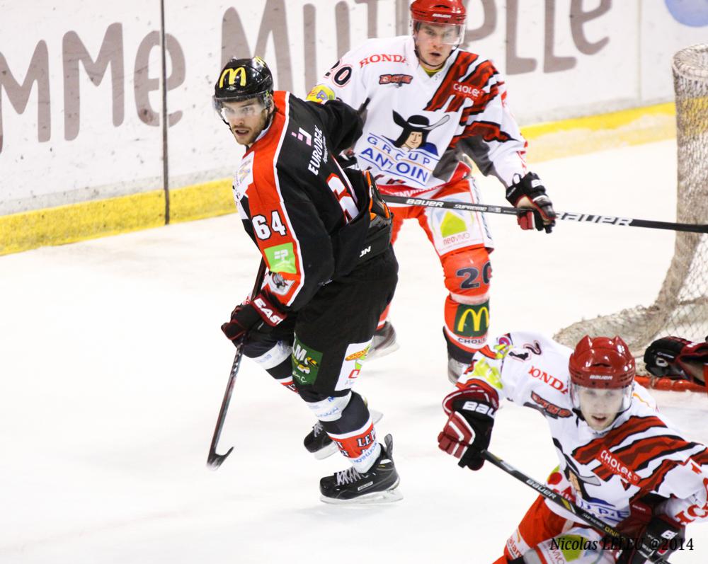 Amiens  10 - 2 Cholet 