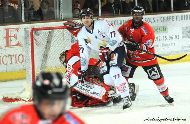 Briançon  5 - 4 Grenoble 