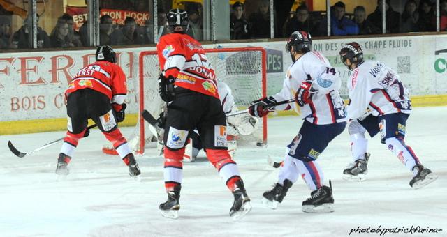 Briançon  5 - 4 Grenoble 