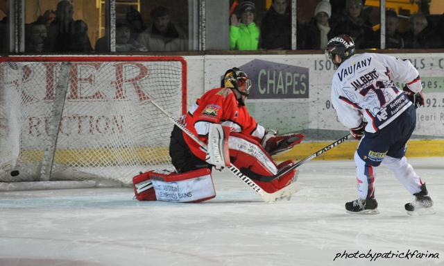Briançon  5 - 4 Grenoble 