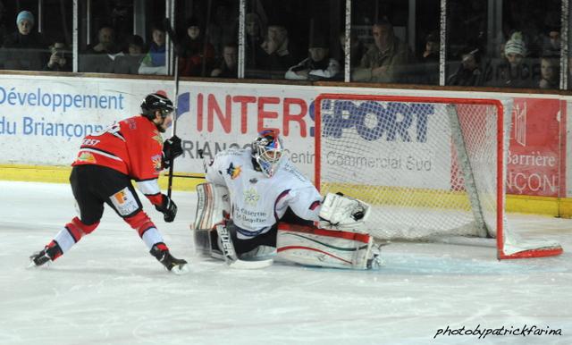 Briançon  5 - 4 Grenoble 