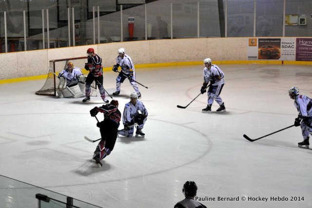 Photo hockey match Reims* - Neuilly/Marne le 20/12/2014