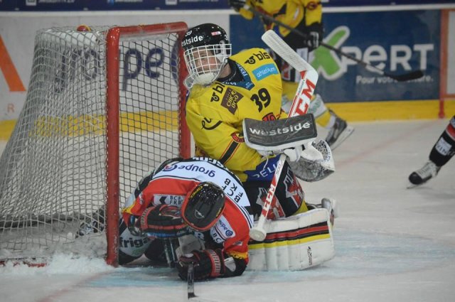Photo hockey reportage Le derby des Zähringen pour le CP Berne