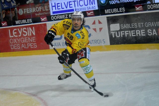 Photo hockey reportage Le derby des Zähringen pour le CP Berne