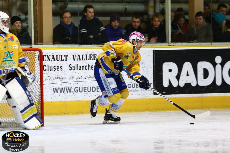 Chamonix  0 - 2 Dijon 