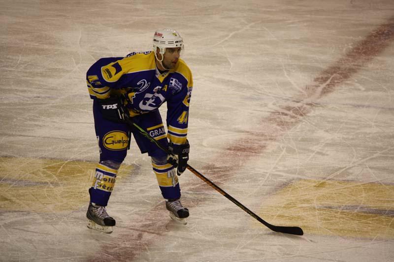 Chamonix  2 - 7 Briançon 