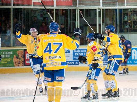 Chamonix  0 - 2 Dijon 