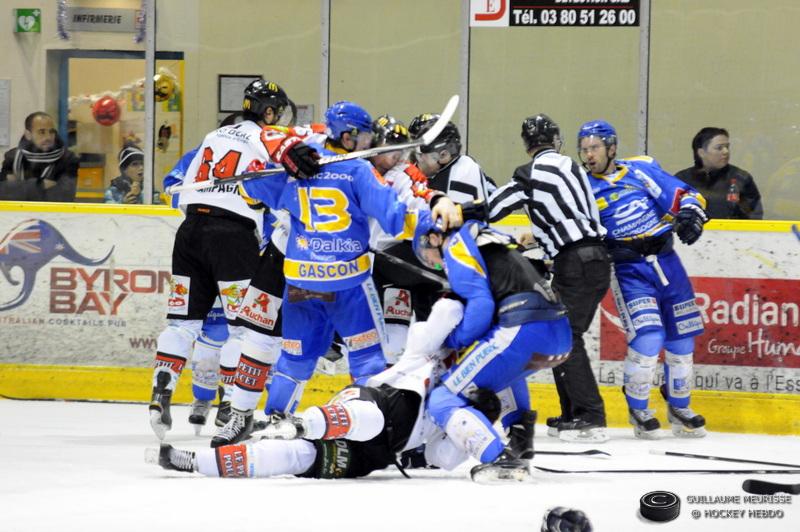 Dijon  3 - 7 Amiens 