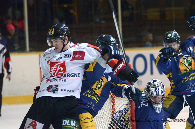 Chamonix  3 - 6 Amiens 