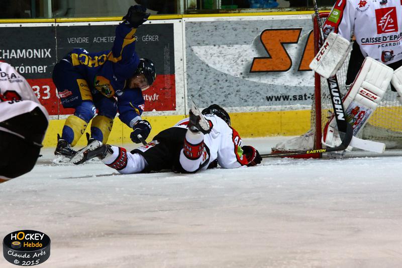 Chamonix  3 - 6 Amiens 