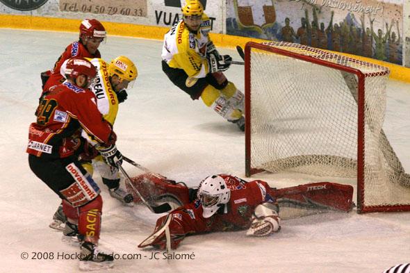Morzine-Avoriaz 1 - 4 Strasbourg 