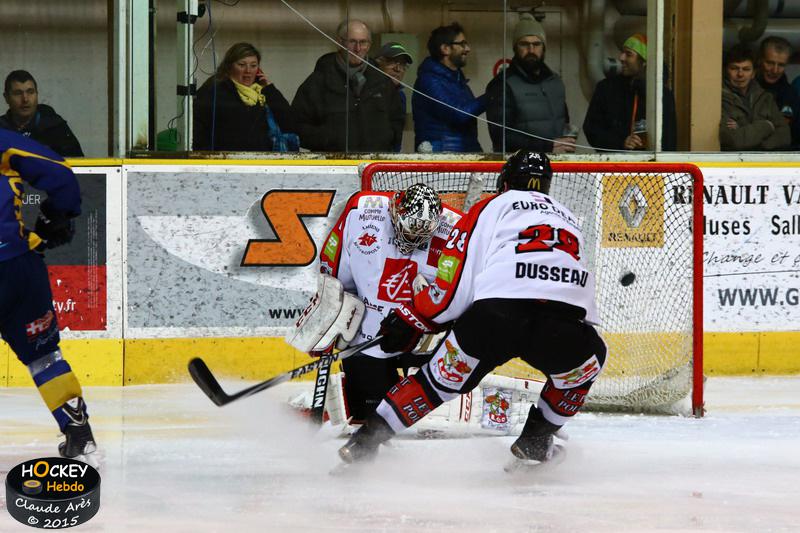 Chamonix  3 - 6 Amiens 