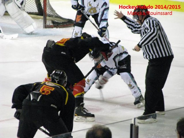 Photo hockey match Besançon - Dammarie-les-Lys le 10/01/2015