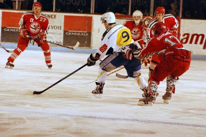 Courbevoie  3 - 5 Avignon