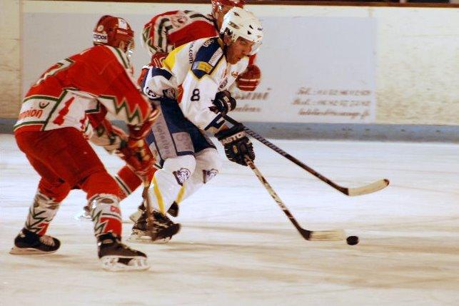 Courbevoie  3 - 5 Avignon