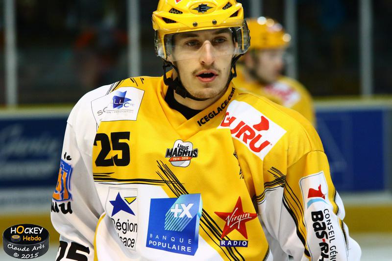 Chamonix  5 - 0 Strasbourg 