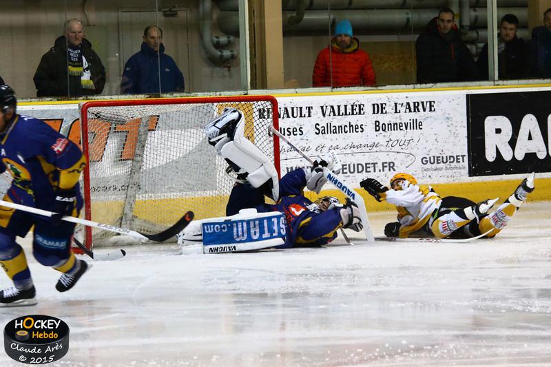 Chamonix  5 - 0 Strasbourg 