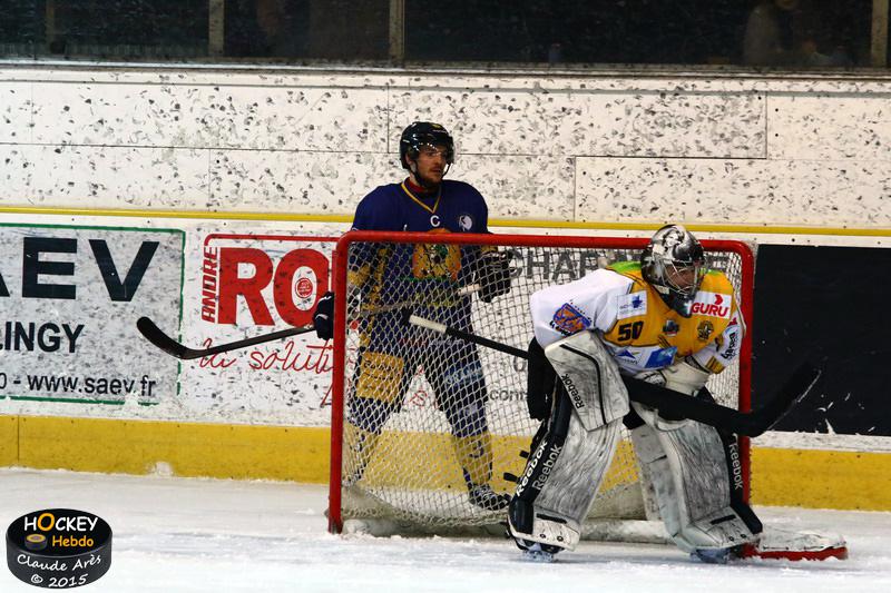 Chamonix  5 - 0 Strasbourg 
