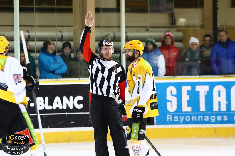 Chamonix  5 - 0 Strasbourg 