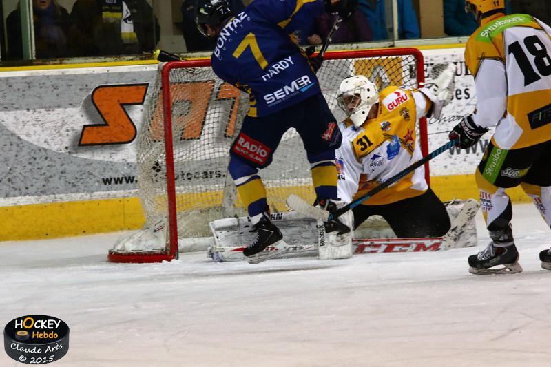 Chamonix  5 - 0 Strasbourg 
