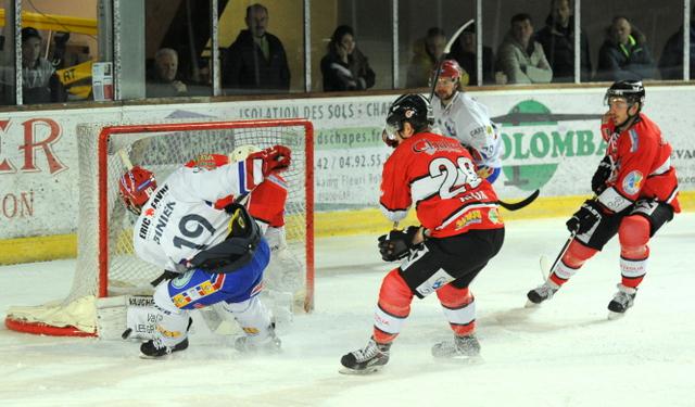 Briançon  9 - 4 Lyon