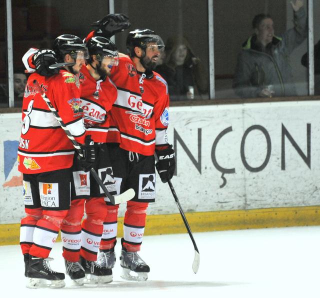 Briançon  9 - 4 Lyon