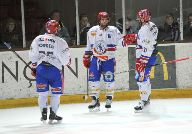 Briançon  9 - 4 Lyon